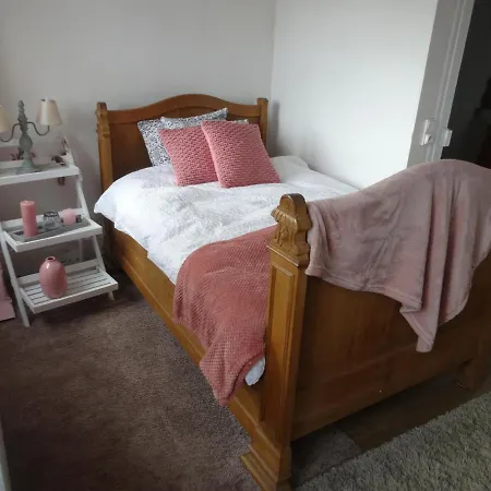 Aux Chambres De L Isle Сasa de vacaciones Montmedy